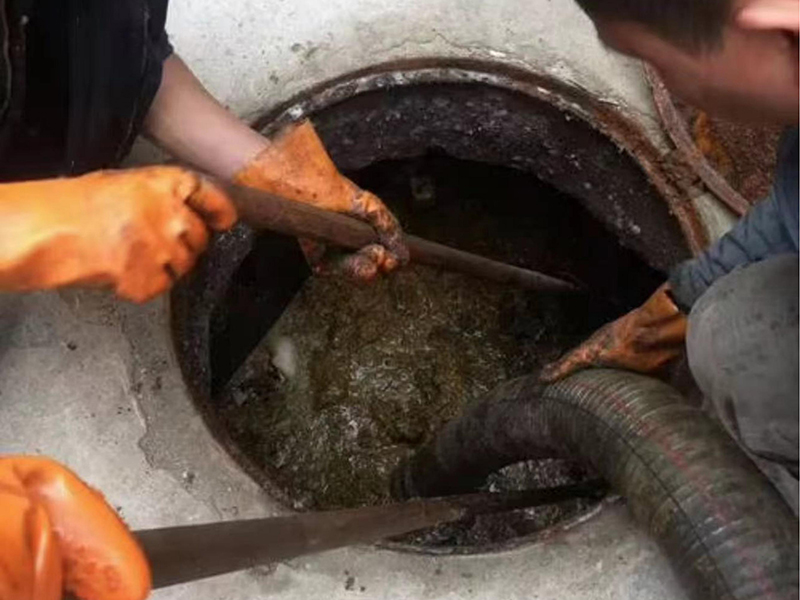 离石化油池、化粪池清理要做哪些安全措施？